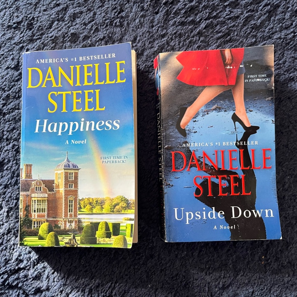 Danielle Steel Novel Set - Happiness and Upside Down